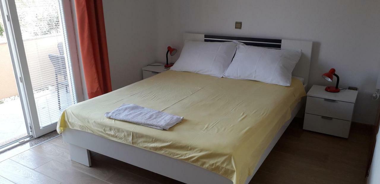Apartments And Rooms Nediljko Bibinje Extérieur photo